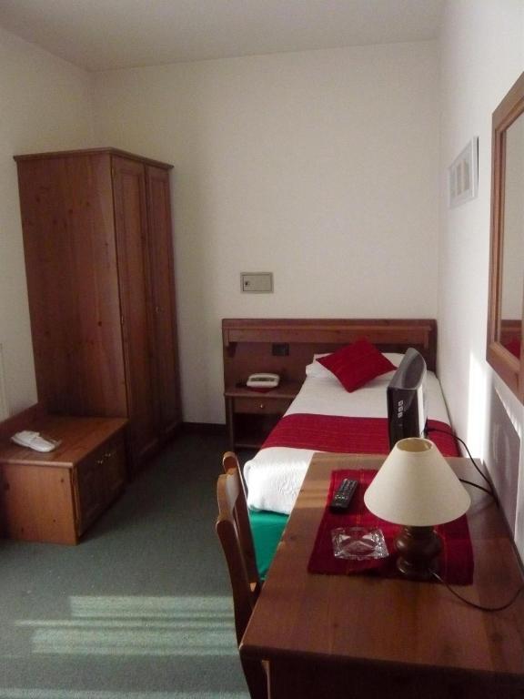 Cadria Nature & Bike Hotel Lenzumo di Concei Pokój zdjęcie